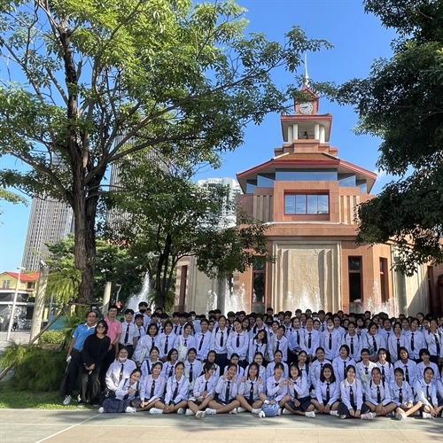 ส่วนส่งเสริมและบริการการศึกษา ต้อนรับคณะครูและนักเรียนจากโรงเรียนจุ๋งฮัวโซะเซียว